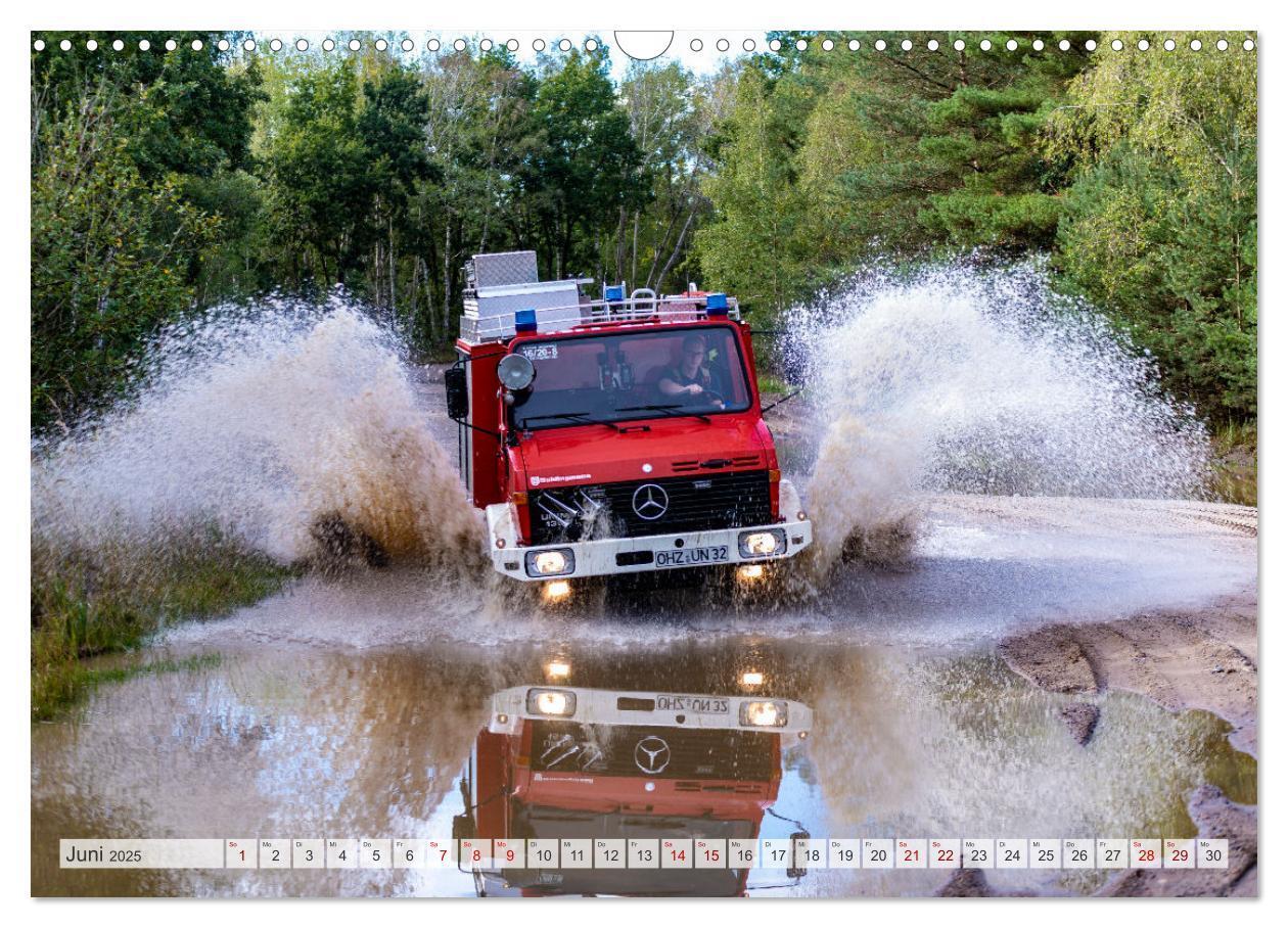 Bild: 9783383931604 | Die 4 UNIMOGS der Feuerwehr Schwanewede (Wandkalender 2025 DIN A3...