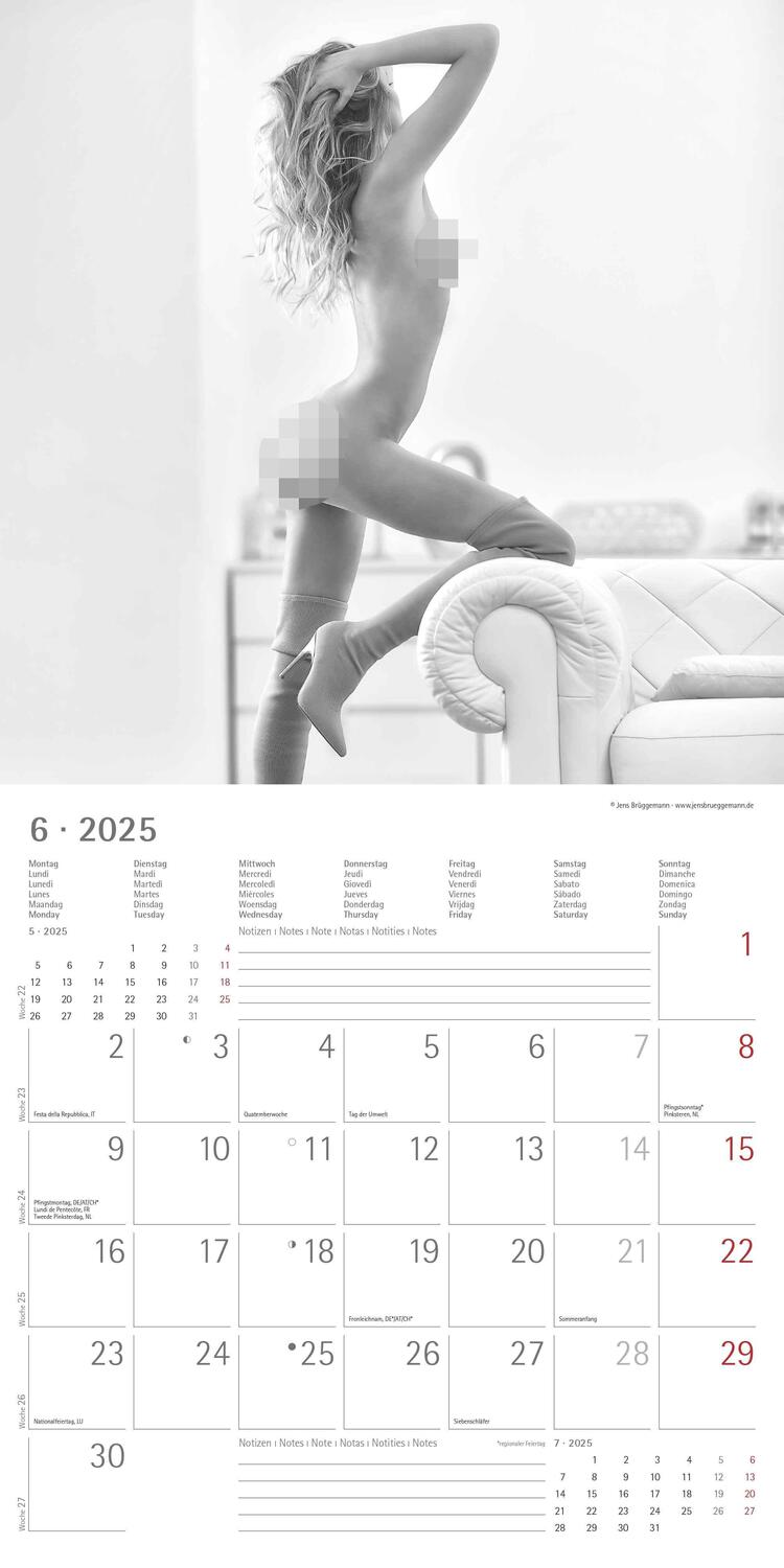 Bild: 4251732340988 | Feminine 2025 - Broschürenkalender 30x30 cm (30x60 geöffnet) -...