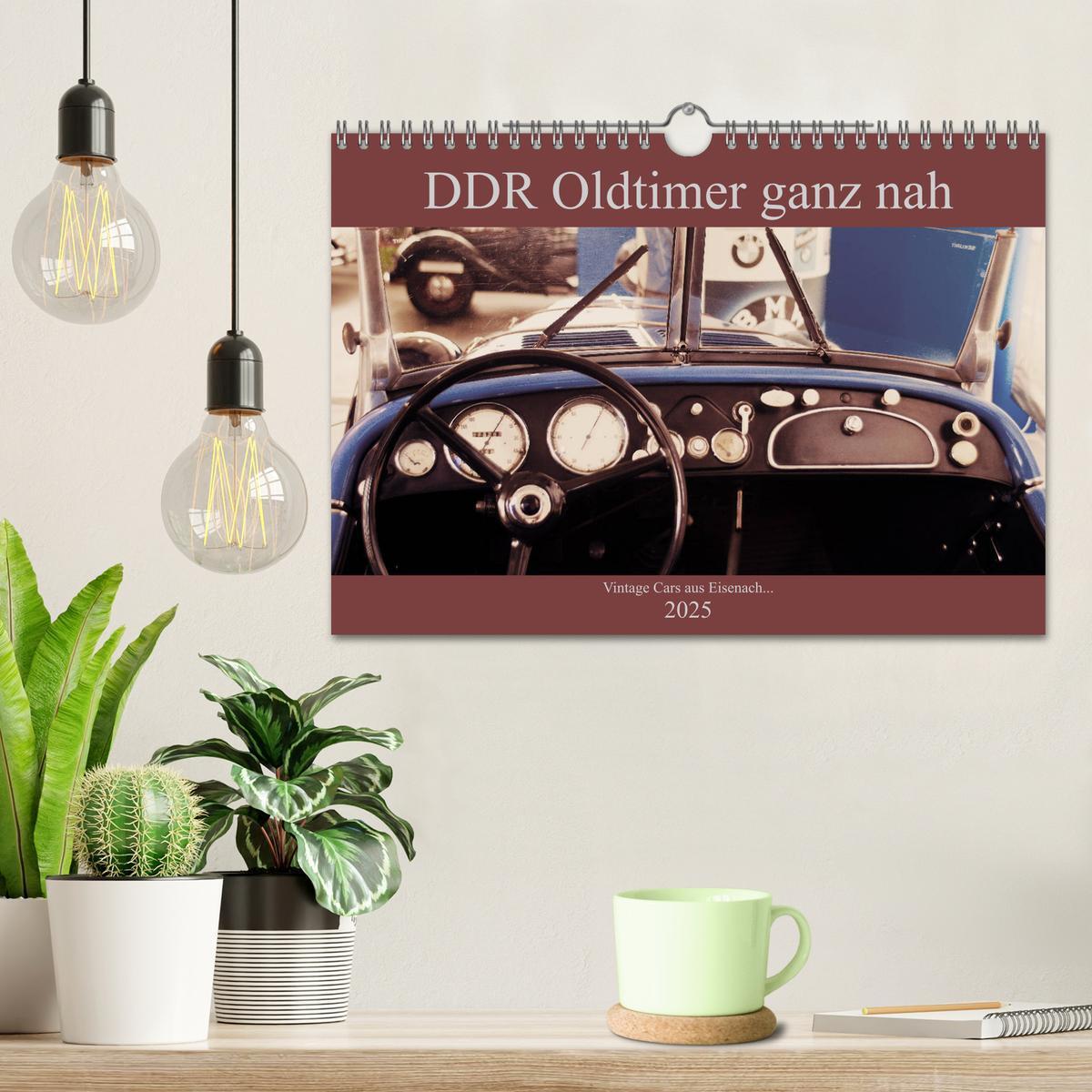 Bild: 9783435425792 | DDR Oldtimer ganz nah (Wandkalender 2025 DIN A4 quer), CALVENDO...