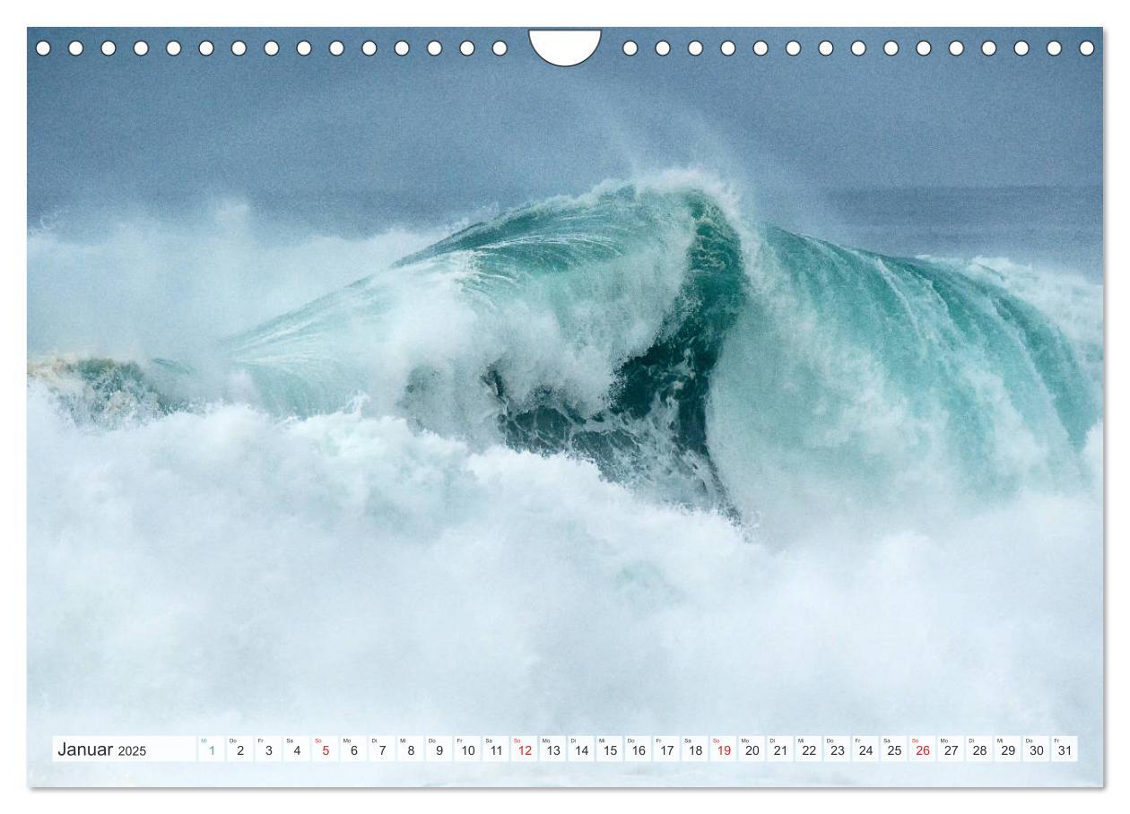 Bild: 9783435158560 | WASSERBERGE - Die Riesenwellen von Nazaré (Wandkalender 2025 DIN A4...