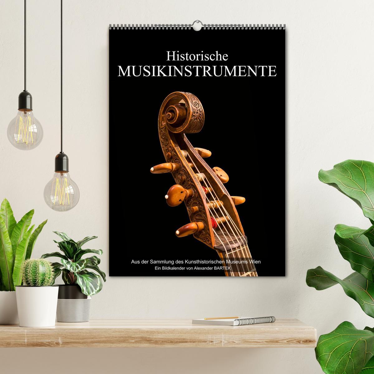 Bild: 9783457031407 | Historische Musikinstrumente (Wandkalender 2025 DIN A2 hoch),...