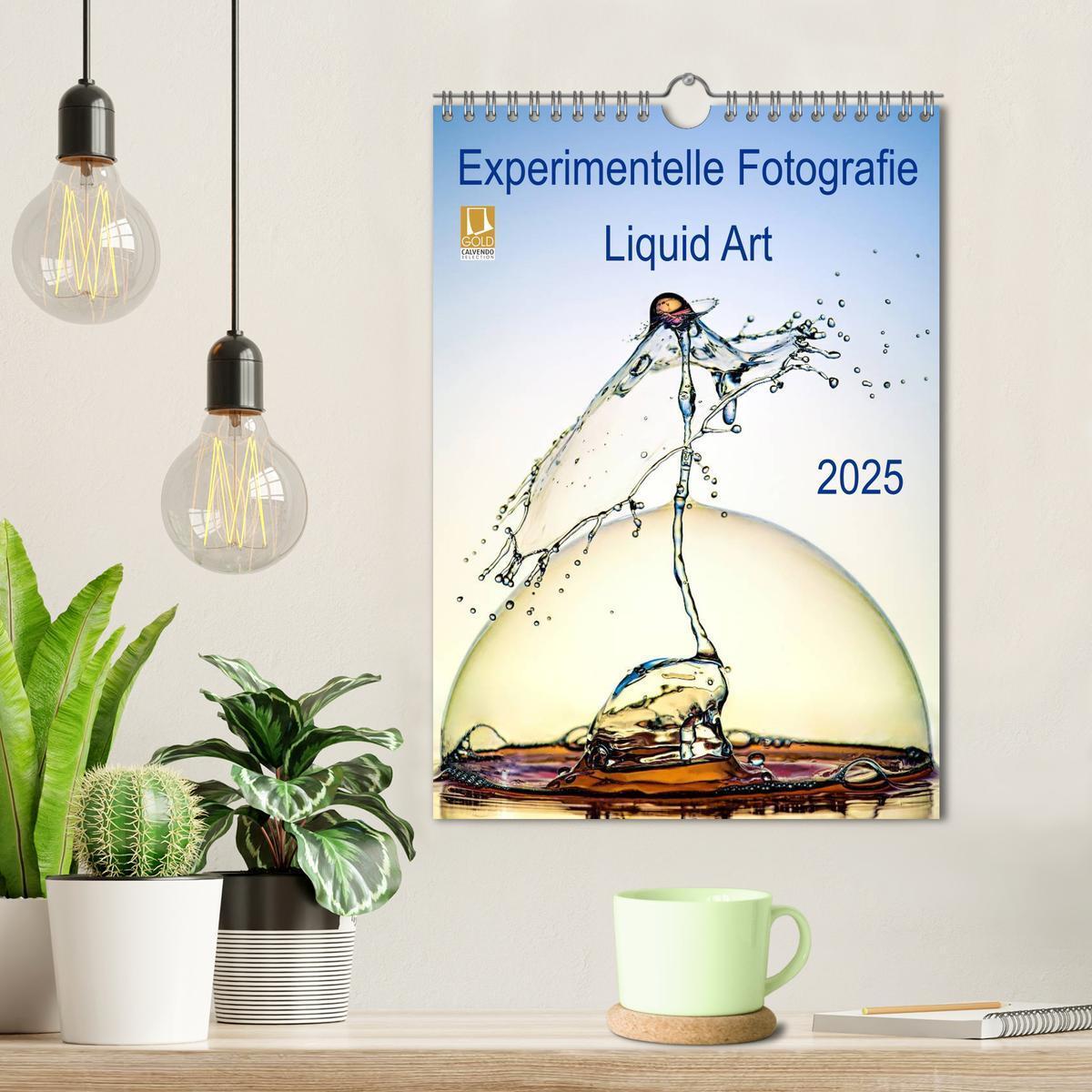 Bild: 9783457051085 | Experimentelle Fotografie Liquid Art (Wandkalender 2025 DIN A4...