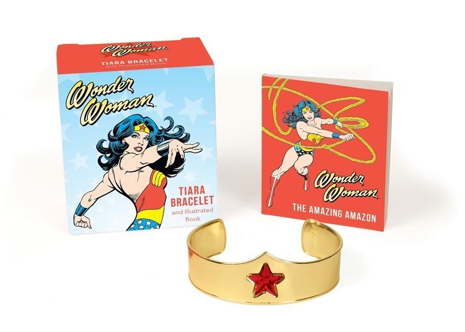 Cover: 9780762458639 | Manning, M: Wonder Woman Tiara Bracelet and Illustrated Book | Manning