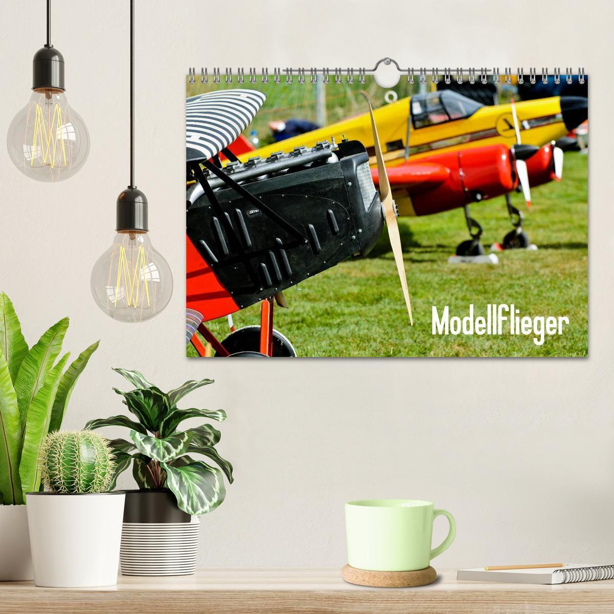 Bild: 9783435732395 | Modellflieger (Wandkalender 2025 DIN A4 quer), CALVENDO Monatskalender