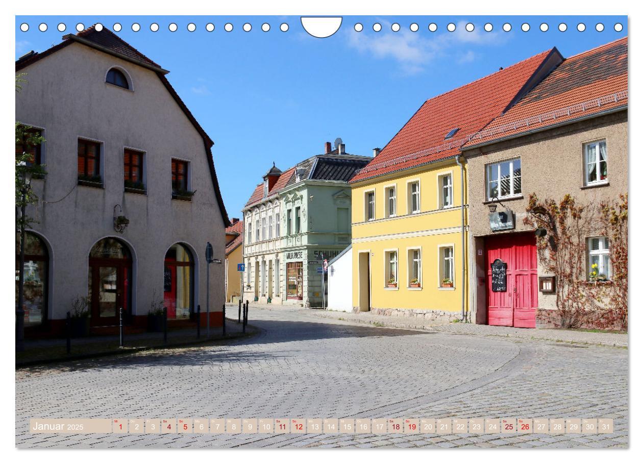 Bild: 9783383858710 | Ein Spaziergang durch Beelitz (Wandkalender 2025 DIN A4 quer),...