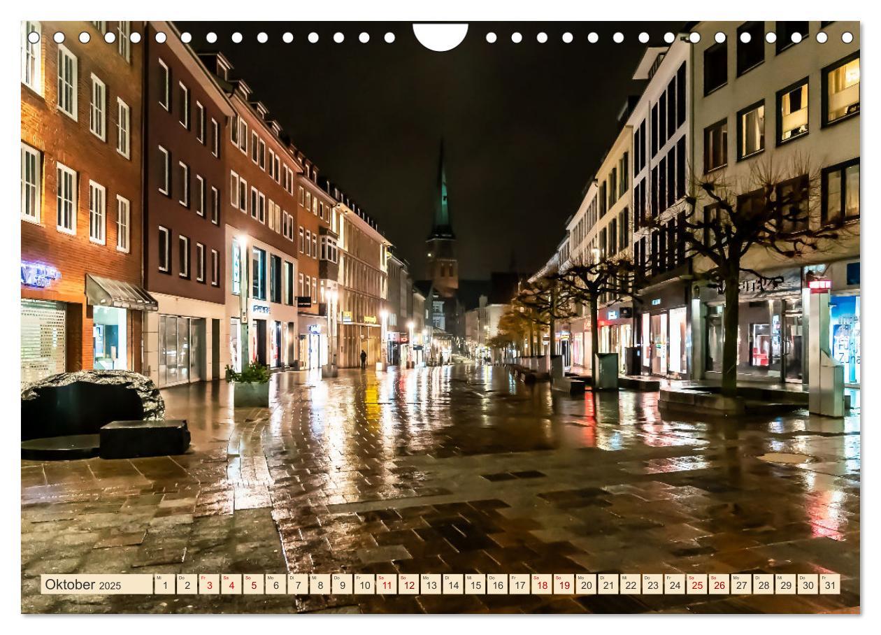 Bild: 9783383982927 | Lübeck bei Nacht (Wandkalender 2025 DIN A4 quer), CALVENDO...