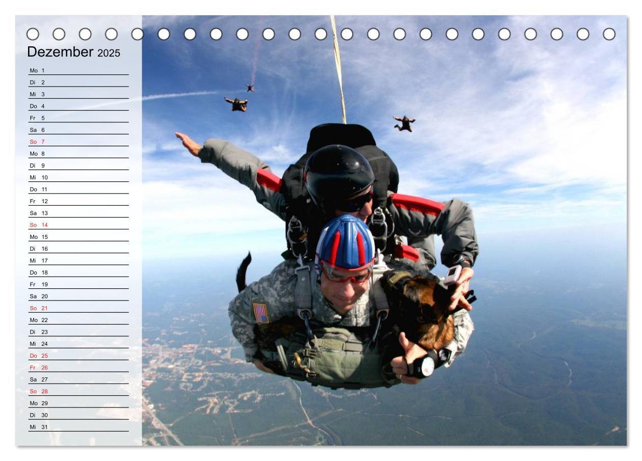 Bild: 9783435546633 | Fallschirmspringer. Absprung der U.S. Navy Seals (Tischkalender...