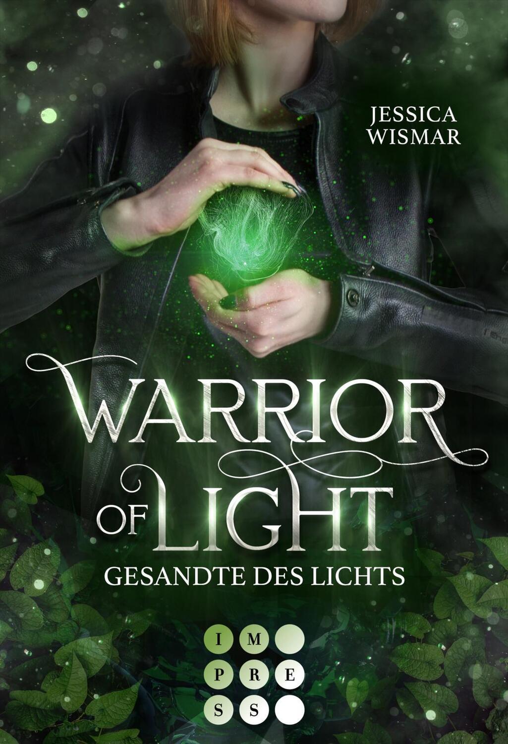 Cover: 9783551305145 | Warrior of Light 1: Gesandte des Lichts | Jessica Wismar | Taschenbuch