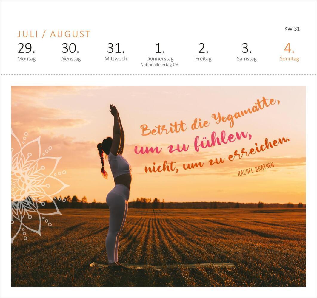 Bild: 4014489130123 | Postkartenkalender Tage voller Yogaglück 2024 | Kalender | 108 S.