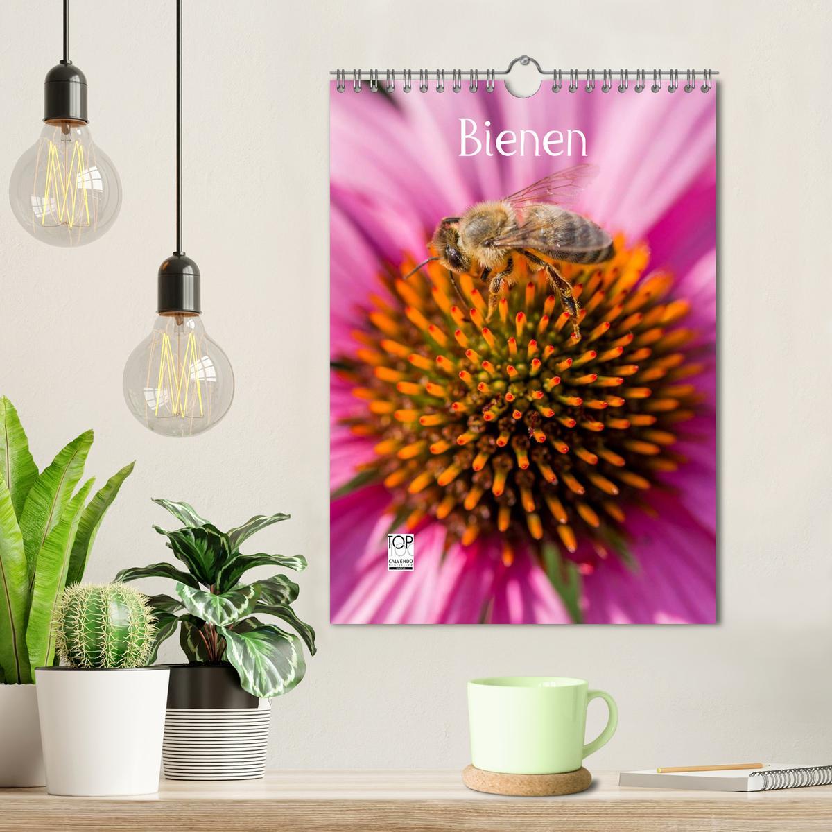 Bild: 9783457052723 | Bienenkalender (Wandkalender 2025 DIN A4 hoch), CALVENDO...