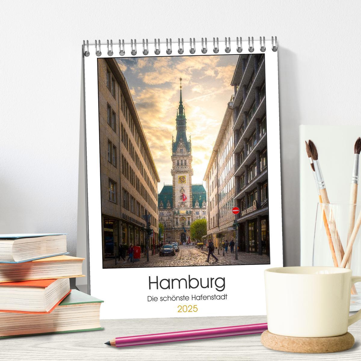 Bild: 9783435917358 | Hamburg - Die schönste Hafenstadt (Tischkalender 2025 DIN A5 hoch),...