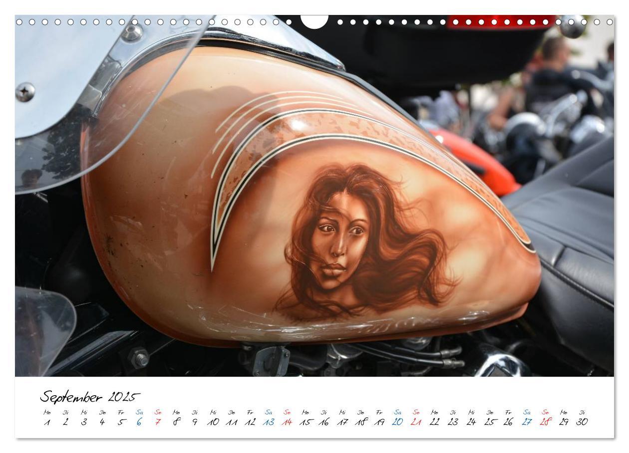 Bild: 9783435502004 | Harley Davidson - Details einer Legende (Wandkalender 2025 DIN A3...