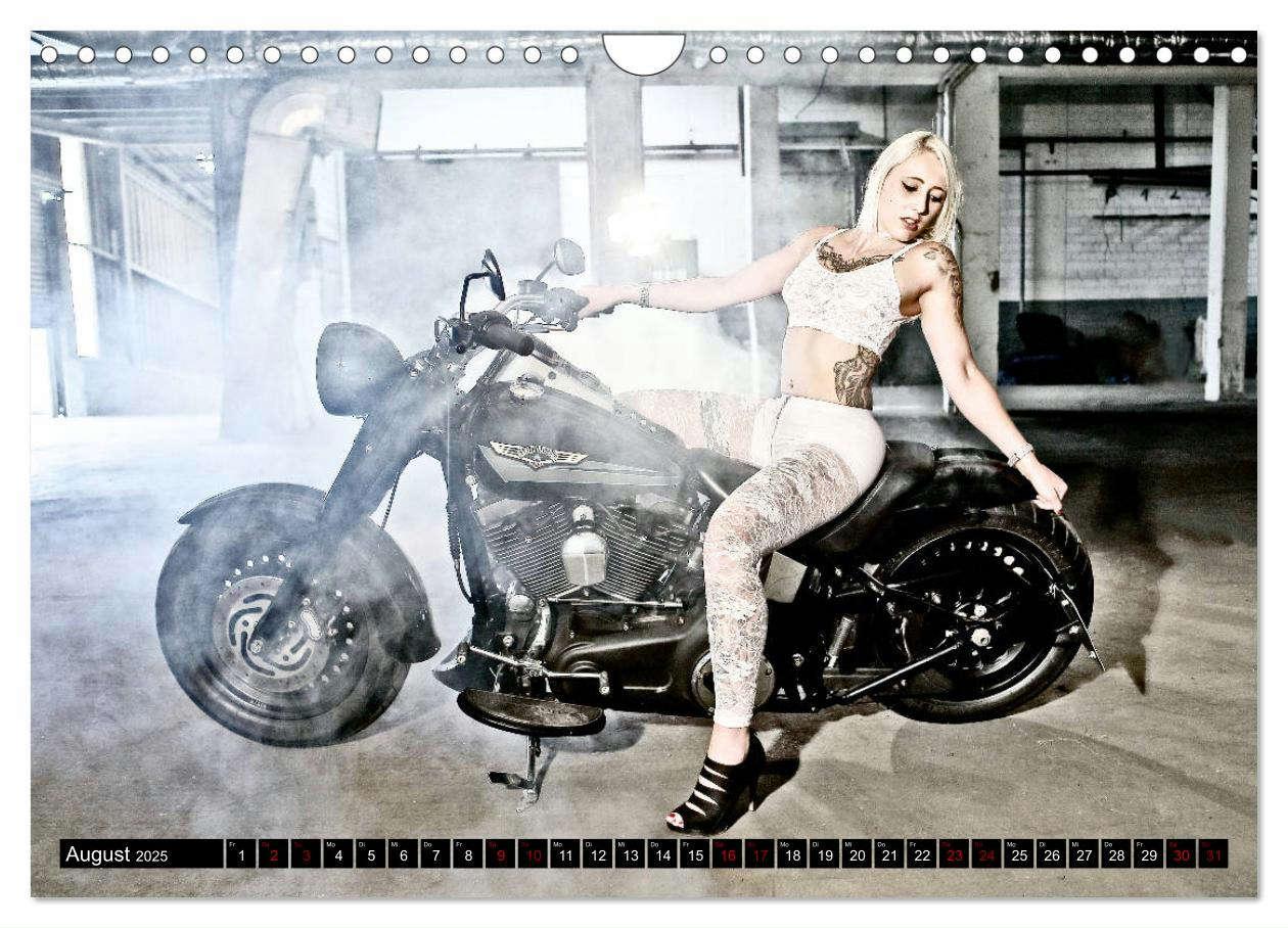 Bild: 9783435206520 | Motorräder &amp; Sexy Girls (Wandkalender 2025 DIN A4 quer), CALVENDO...