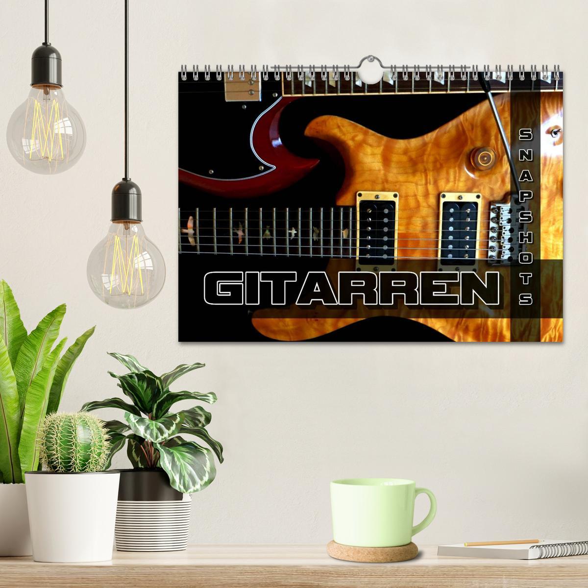 Bild: 9783435733279 | Gitarren Snapshots (Wandkalender 2025 DIN A4 quer), CALVENDO...