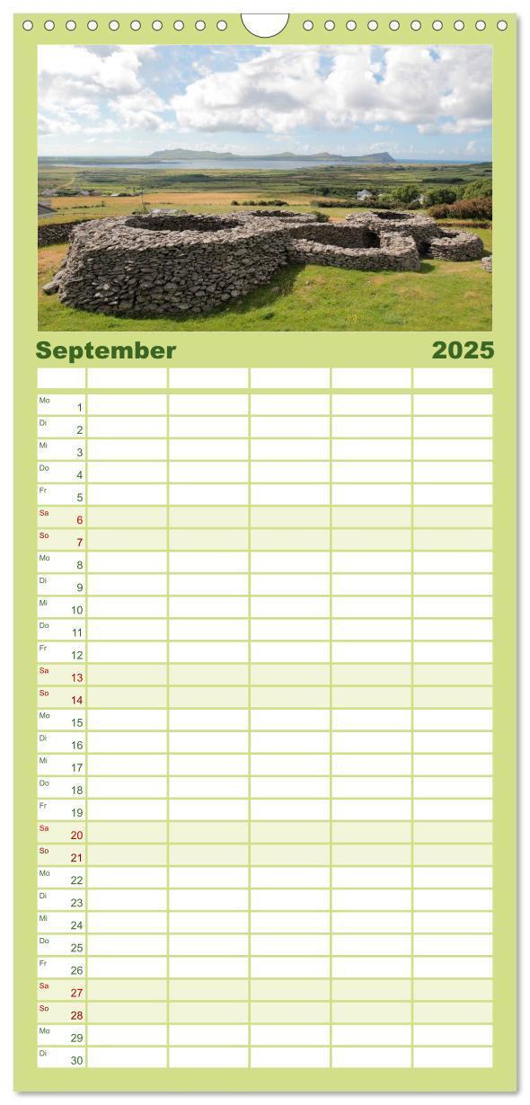 Bild: 9783457110768 | Familienplaner 2025 - Irland mit 5 Spalten (Wandkalender, 21 x 45...