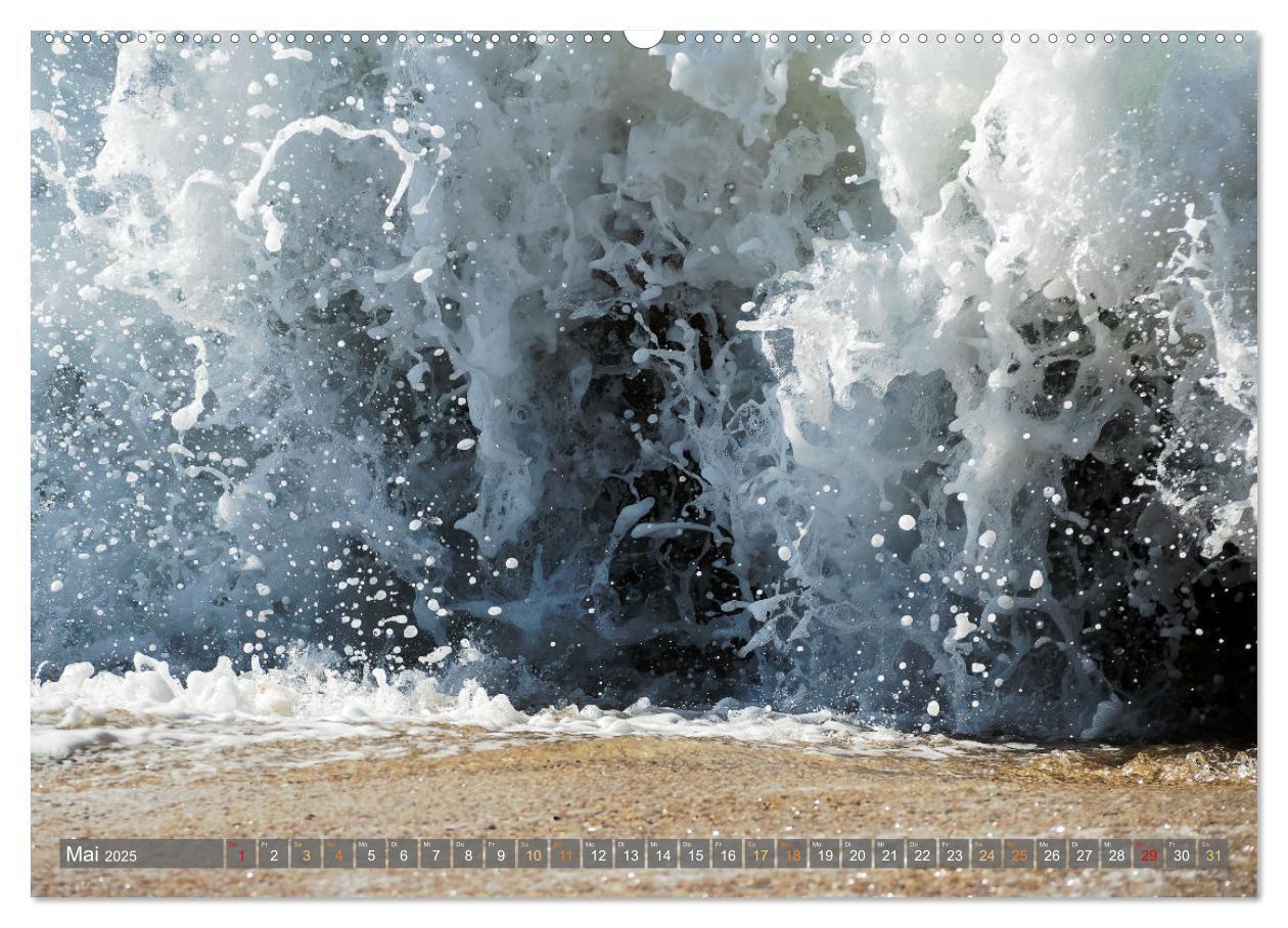 Bild: 9783457199527 | OCEAN POWER - Die Riesenwellen von Nazaré (Wandkalender 2025 DIN A2...