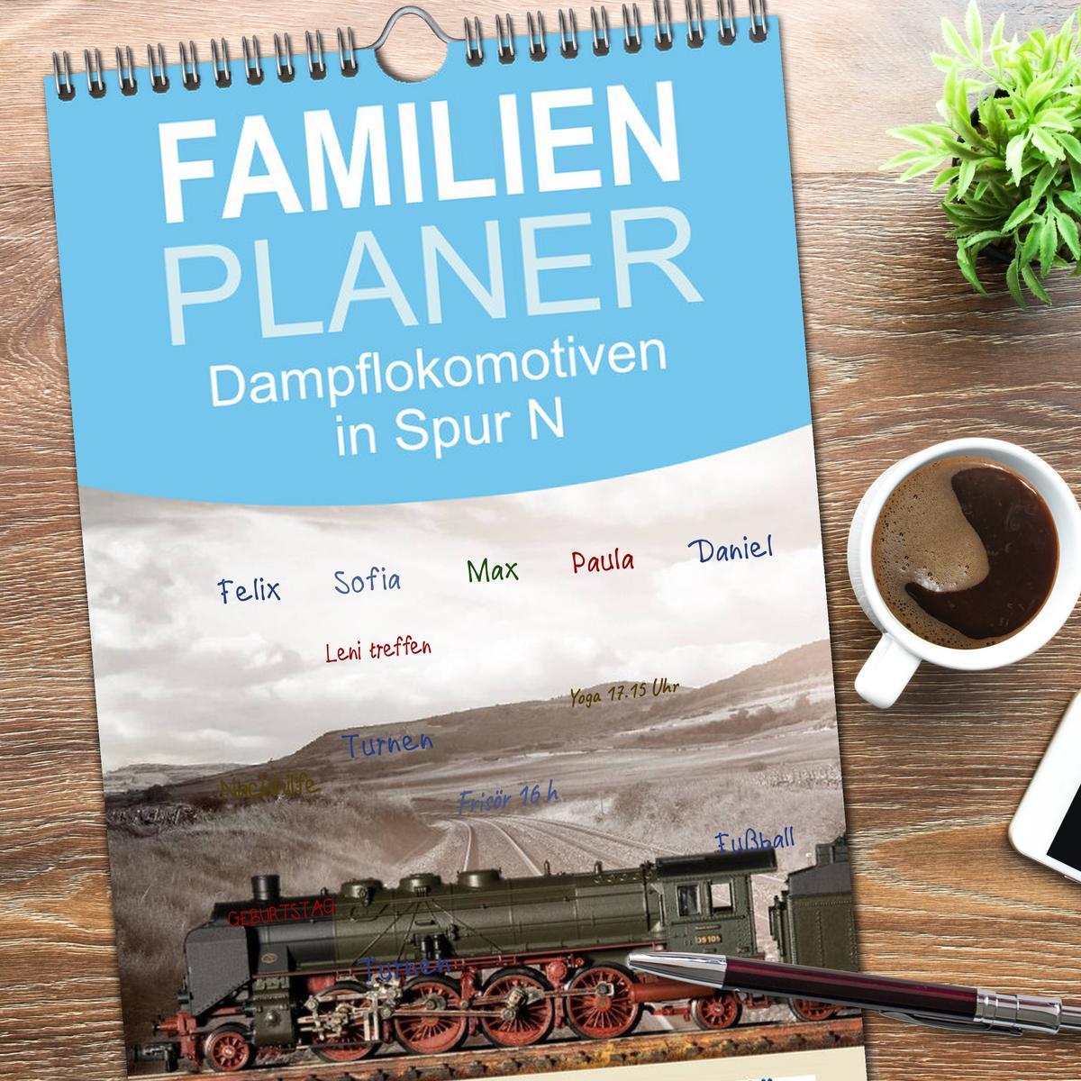 Bild: 9783457110164 | Familienplaner 2025 - Dampflokomotiven in Spur N mit 5 Spalten...