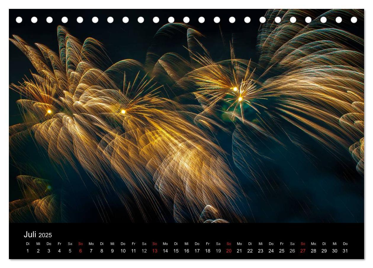 Bild: 9783435828470 | Das Feuerwerk (Tischkalender 2025 DIN A5 quer), CALVENDO...