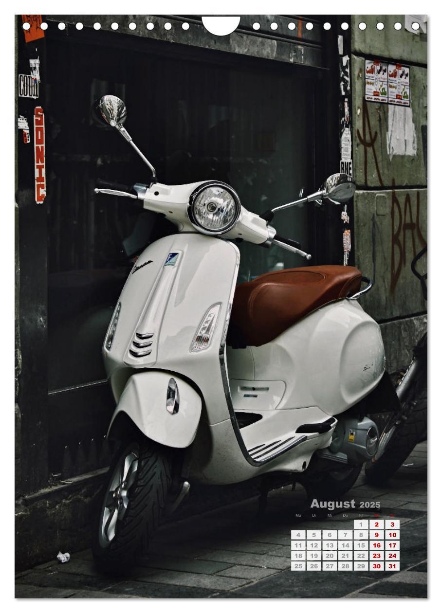 Bild: 9783435862115 | Die Liebe zur Vespa (Wandkalender 2025 DIN A4 hoch), CALVENDO...