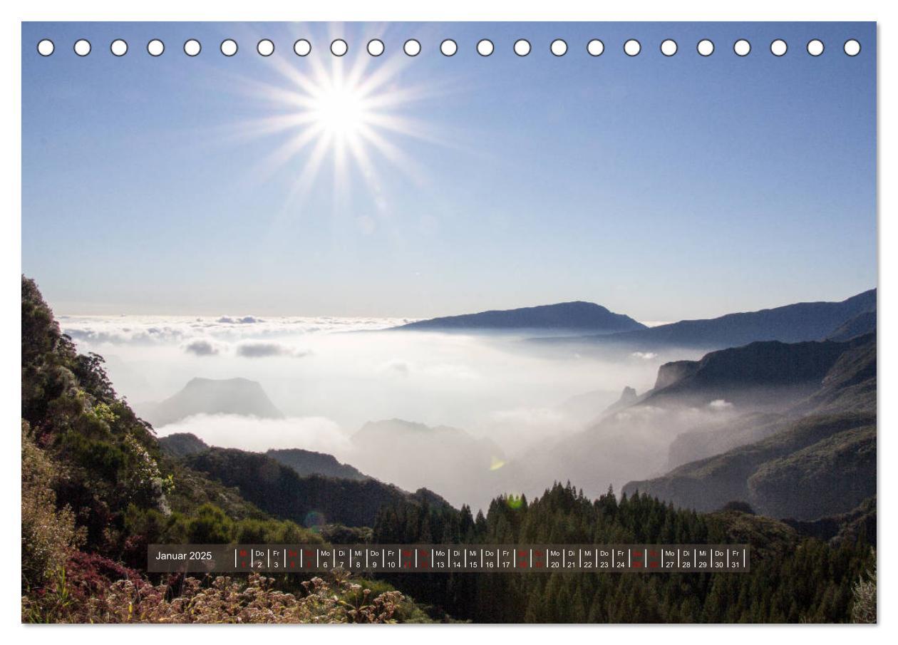 Bild: 9783435449880 | La Réunion - Bergweh ® (Tischkalender 2025 DIN A5 quer), CALVENDO...