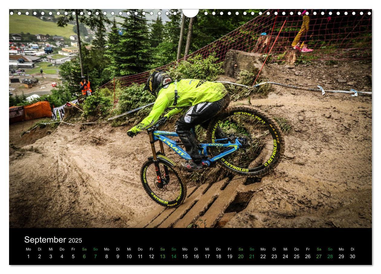 Bild: 9783435432783 | Downhill Racing 2025 (Wandkalender 2025 DIN A3 quer), CALVENDO...