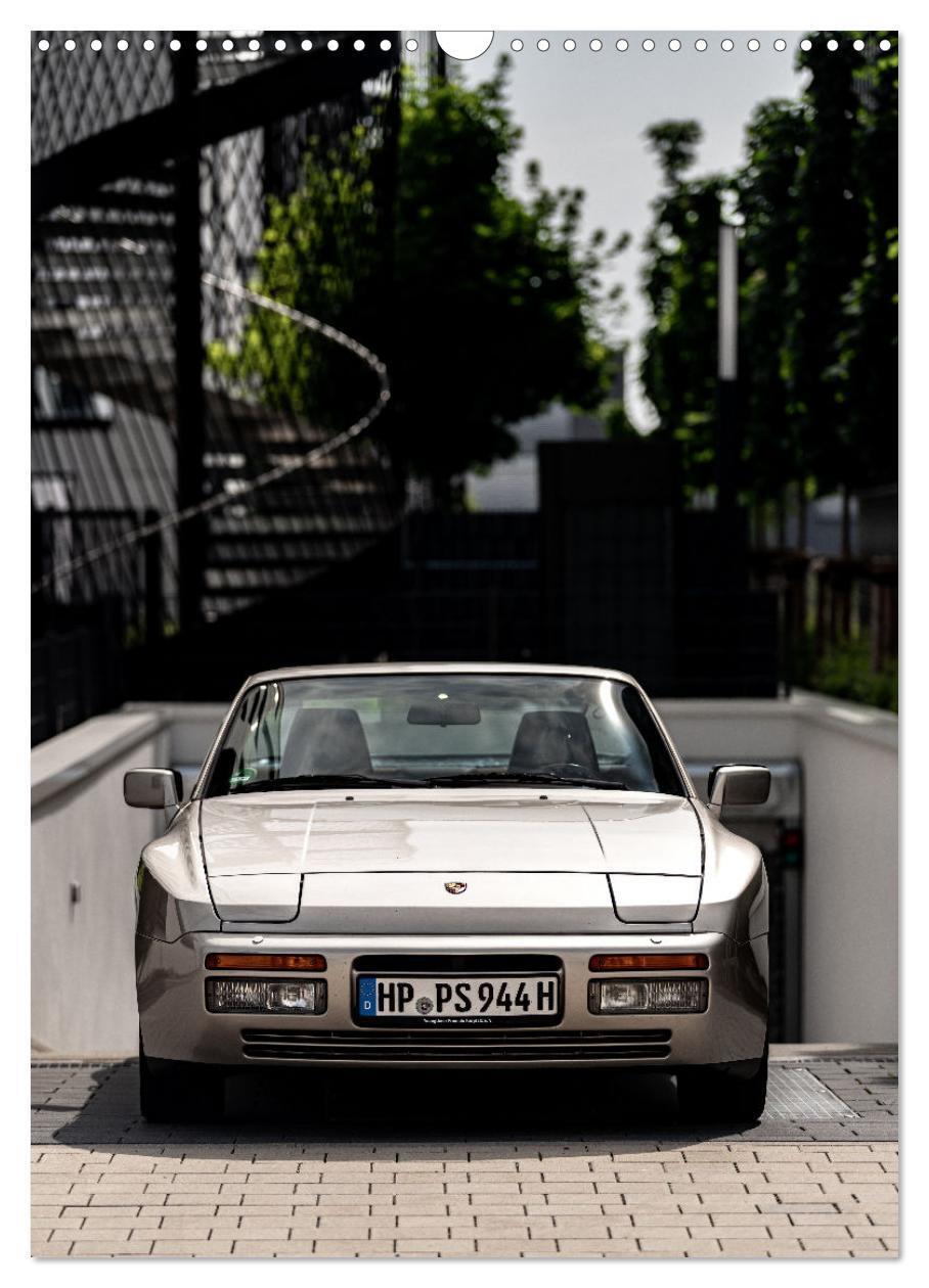 Bild: 9783435921966 | Porsche 944 - Fine Art (Wandkalender 2025 DIN A3 hoch), CALVENDO...