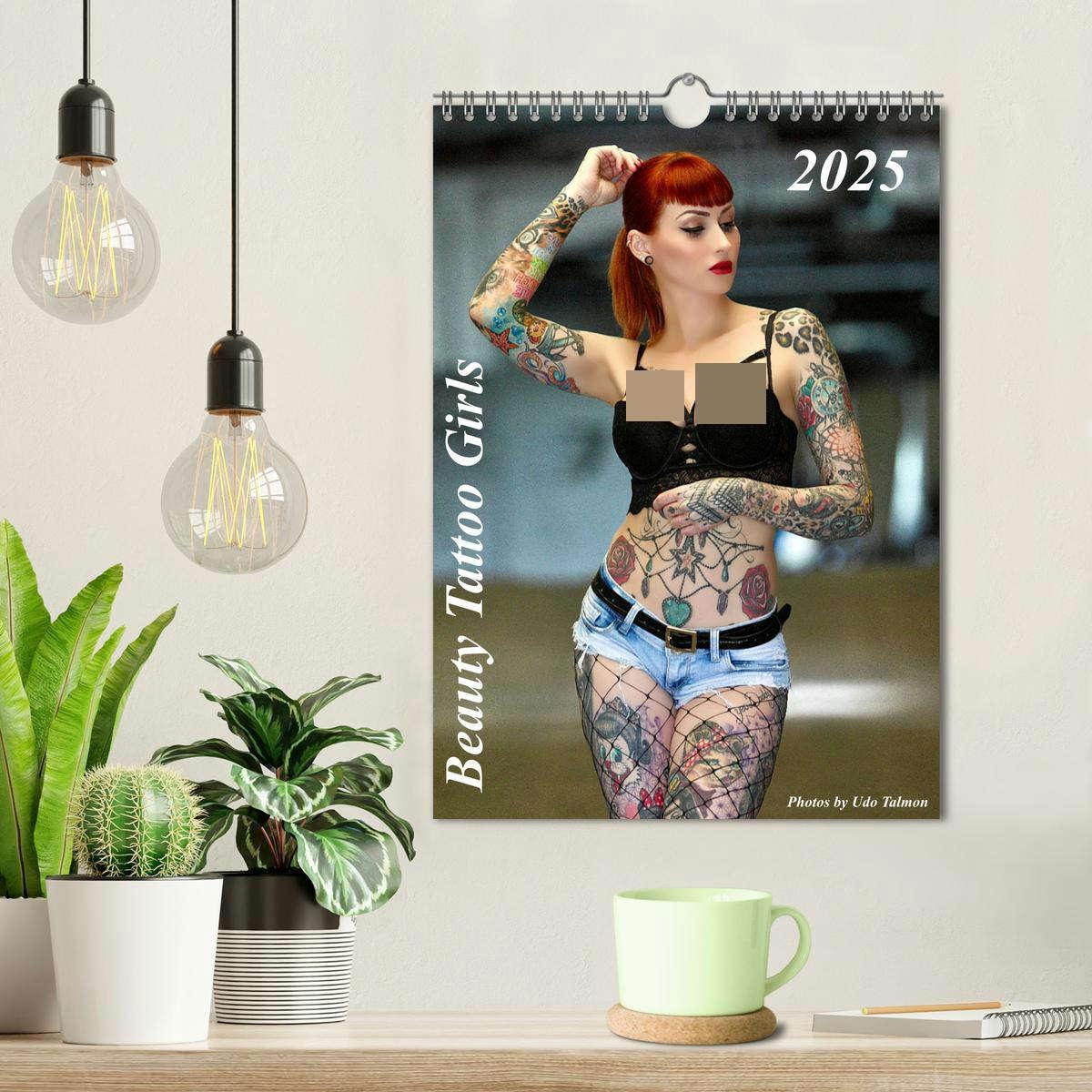 Bild: 9783435858484 | Beauty Tattoo Girls 2025 (Wandkalender 2025 DIN A4 hoch), CALVENDO...