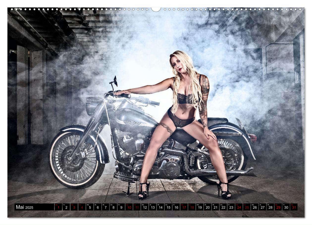 Bild: 9783435040063 | Motorräder und Sexy Girls (hochwertiger Premium Wandkalender 2025...