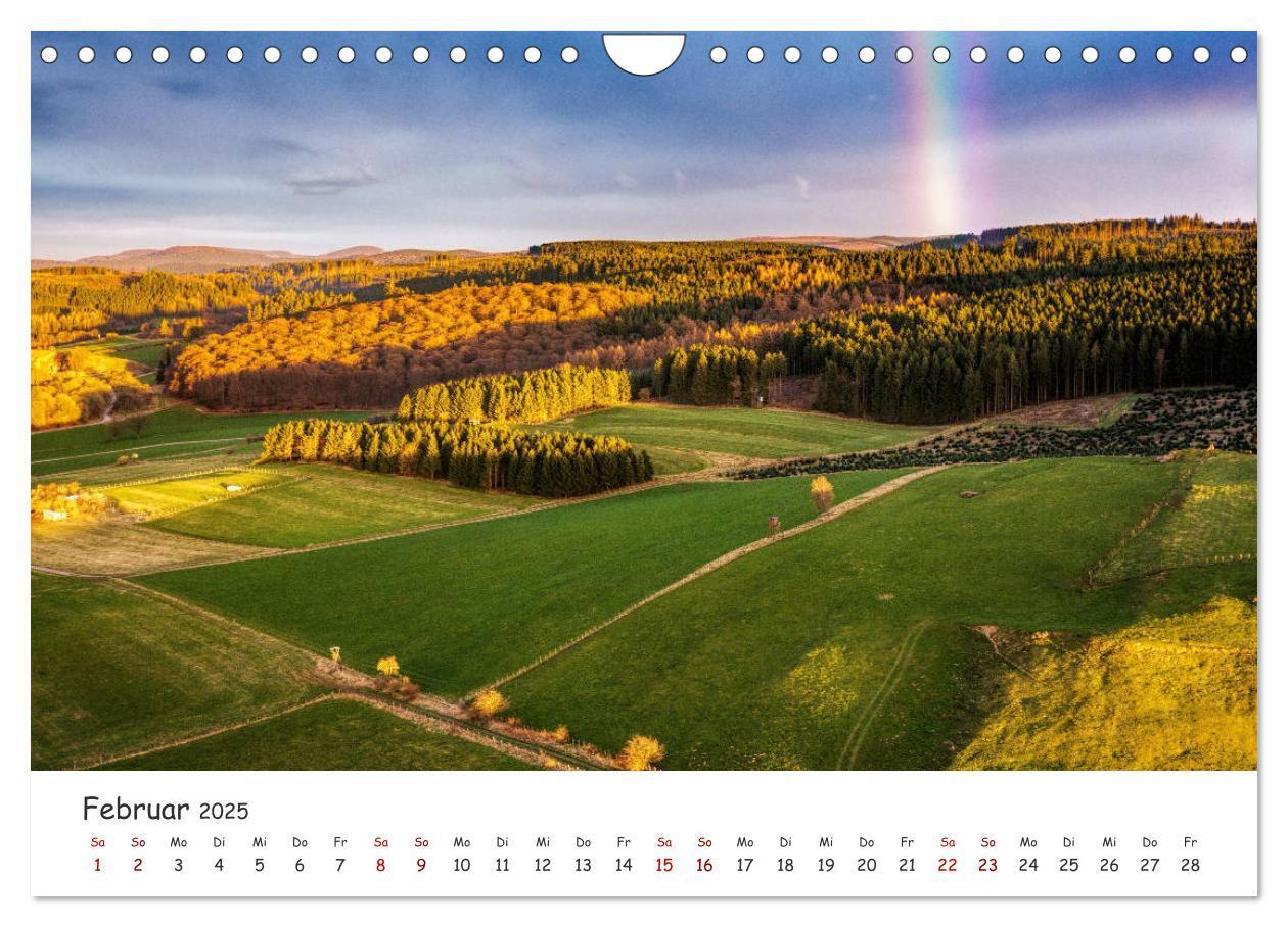 Bild: 9783435431946 | Das Sauerland bei Brilon aus der Vogelperspektive (Wandkalender...