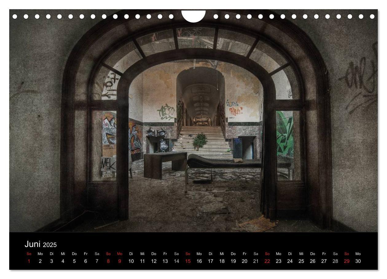 Bild: 9783435773107 | Geheimnisvolle Orte - Lost Places (Wandkalender 2025 DIN A4 quer),...