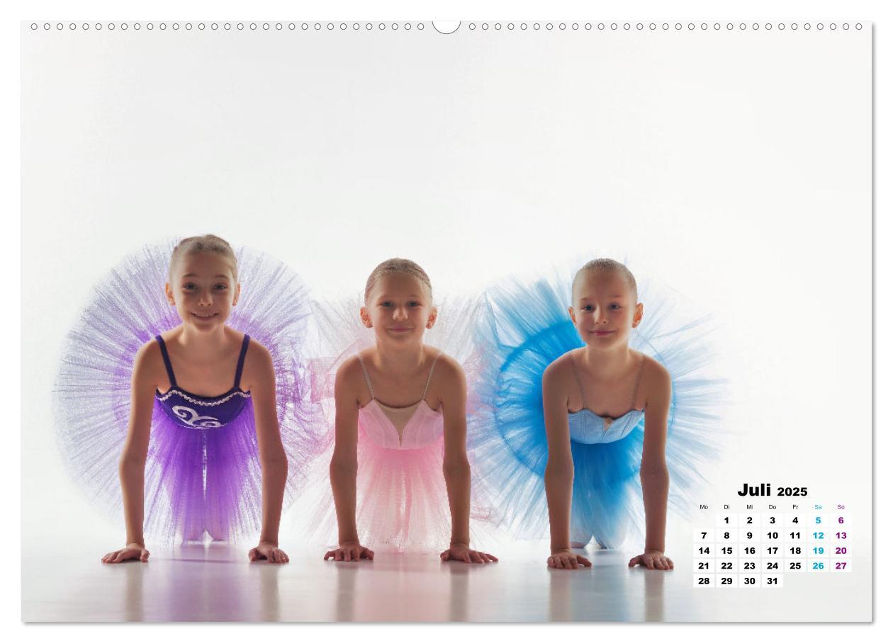 Bild: 9783457184103 | BALLETT - ein Hauch Magie (Wandkalender 2025 DIN A2 quer), CALVENDO...