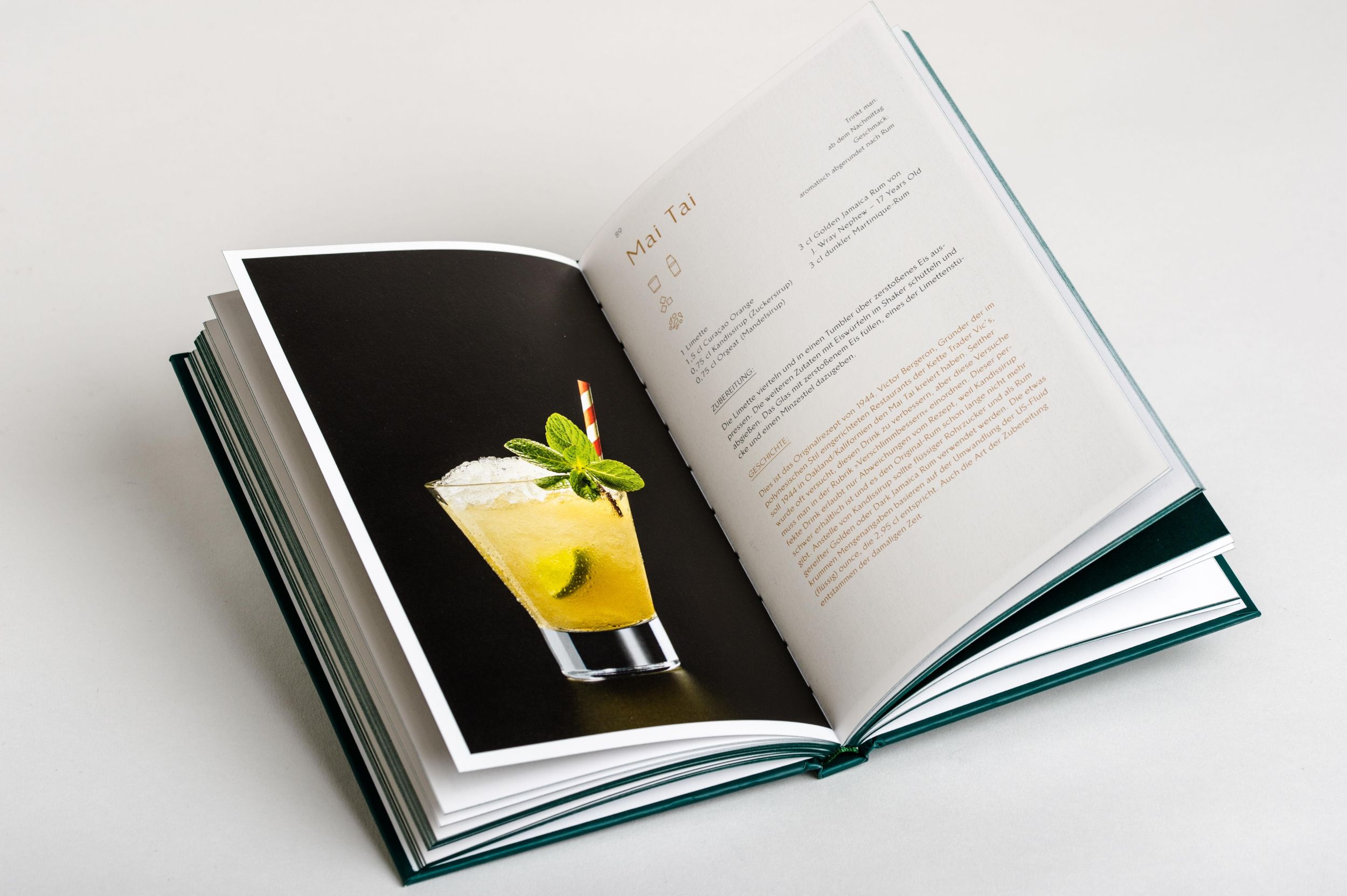 Bild: 9783517098548 | Cocktail Klassiker | Franz Brandl | Buch | 160 S. | Deutsch | 2019