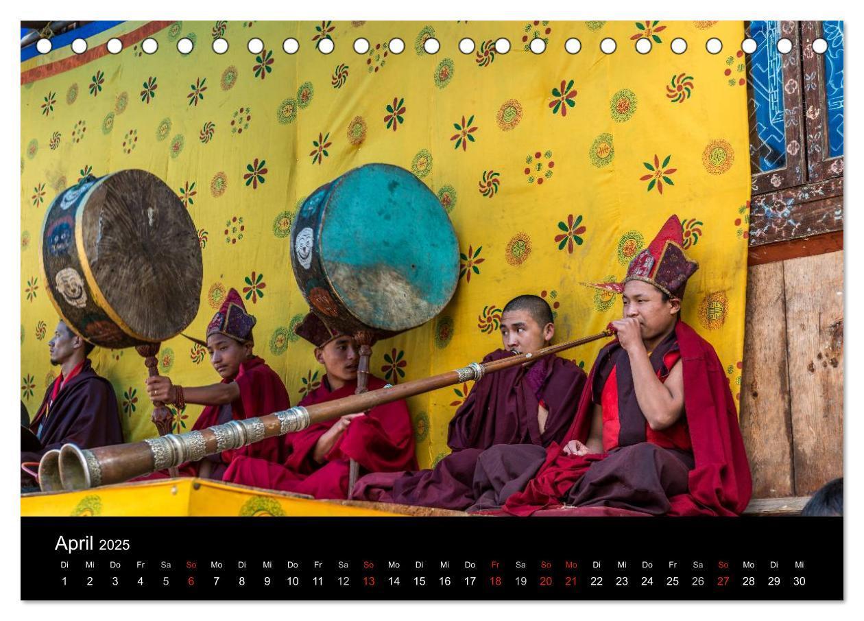 Bild: 9783435635740 | Bhutan - Reise durch das Land des Donnerdrachens (Tischkalender...