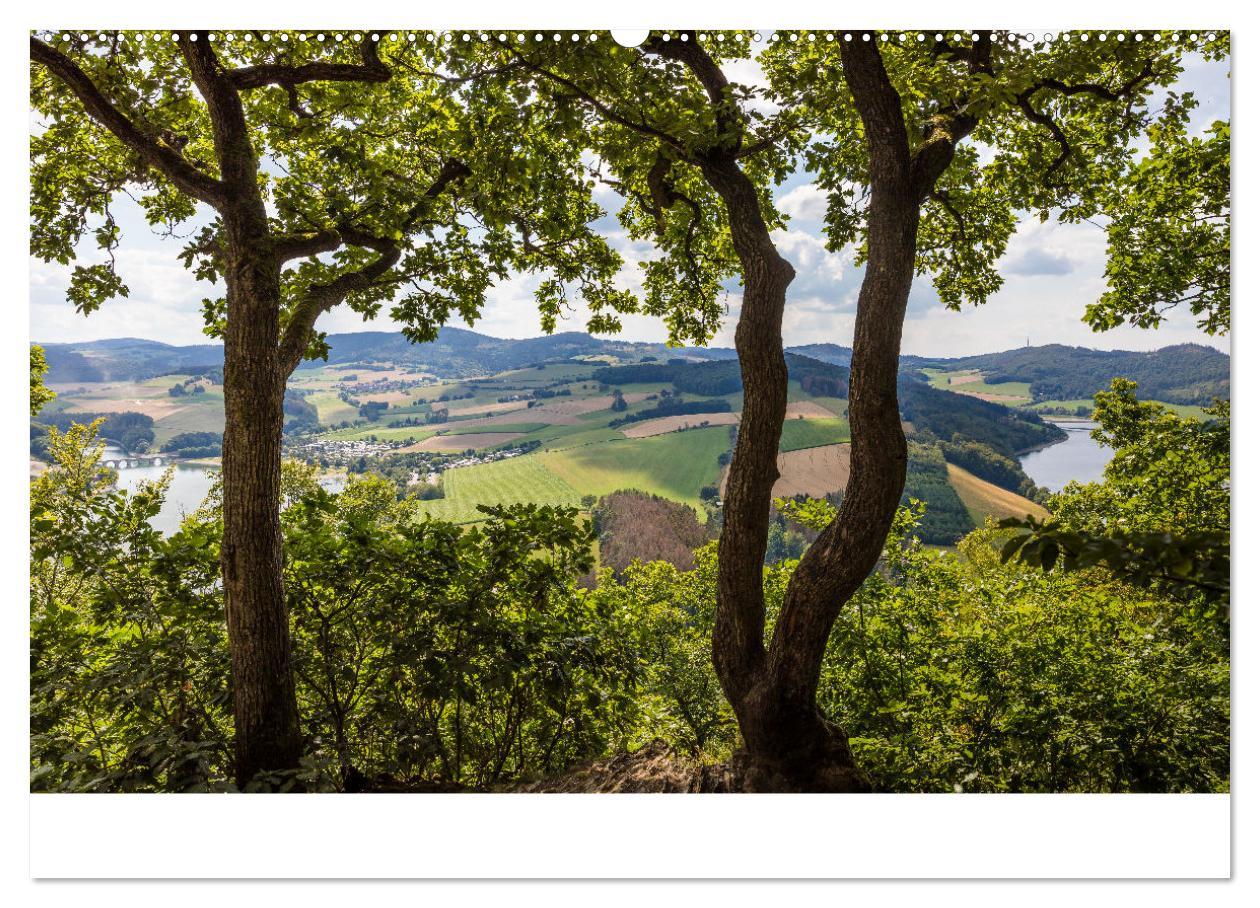 Bild: 9783383989728 | SAUERLAND - Besondere Orte (hochwertiger Premium Wandkalender 2025...