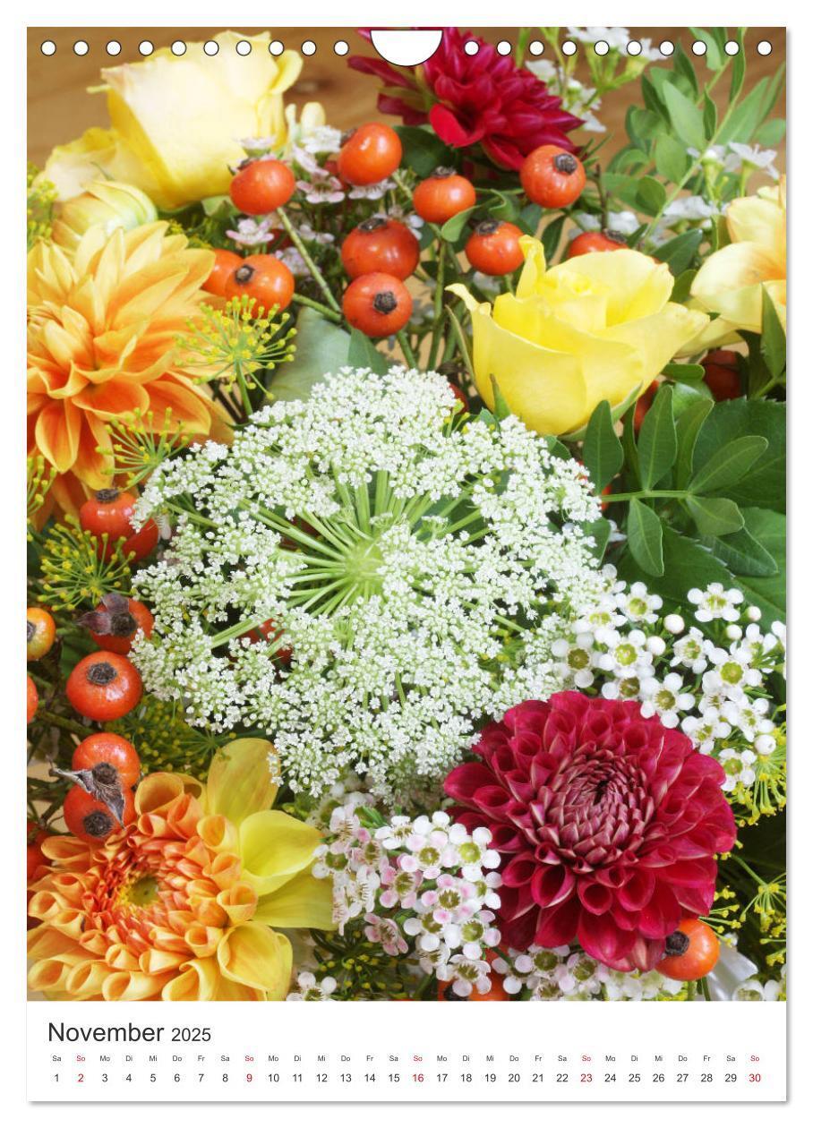 Bild: 9783435972562 | Verliebt in Blumen (Wandkalender 2025 DIN A4 hoch), CALVENDO...