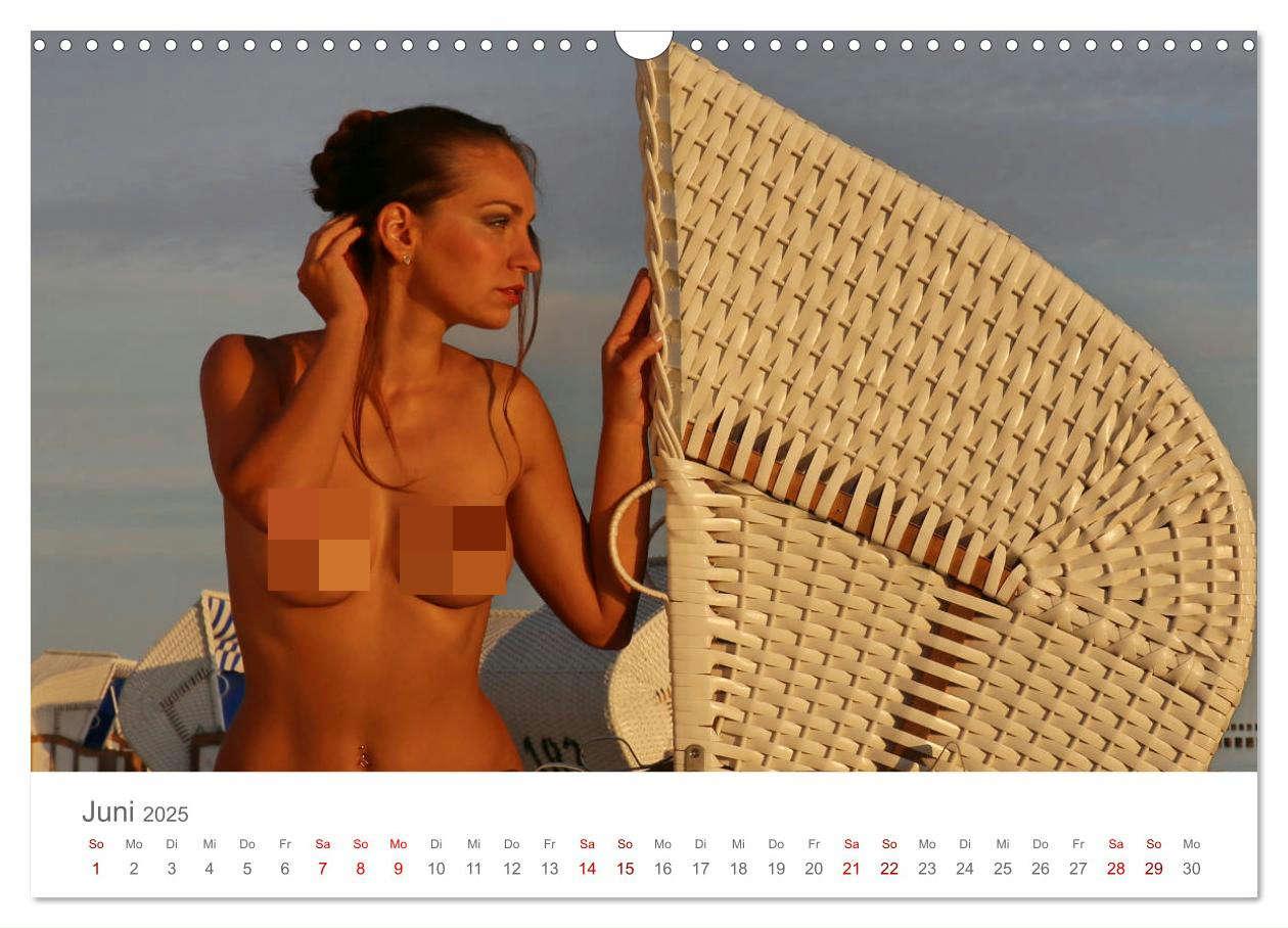 Bild: 9783435437740 | Akt und Meer (Wandkalender 2025 DIN A3 quer), CALVENDO Monatskalender