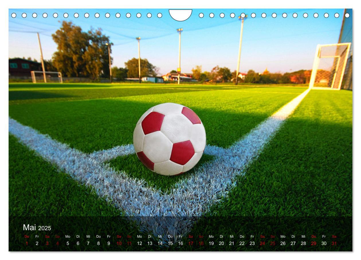 Bild: 9783383934742 | Fußball - pure Leidenschaft (Wandkalender 2025 DIN A4 quer),...