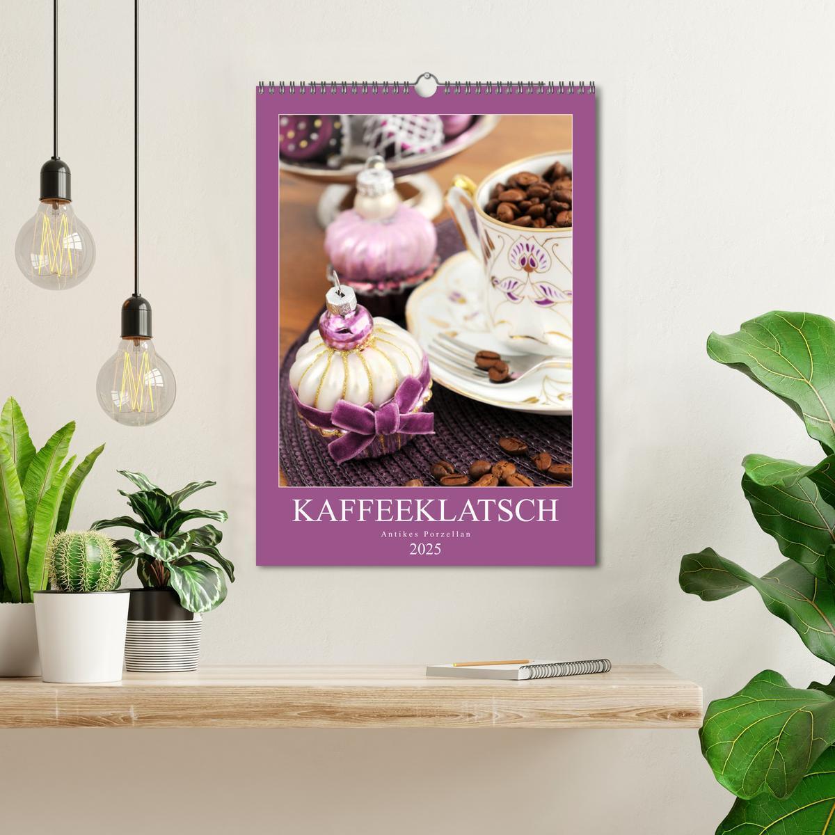 Bild: 9783435985470 | Kaffeeklatsch - Antikes Porzellan (Wandkalender 2025 DIN A3 hoch),...