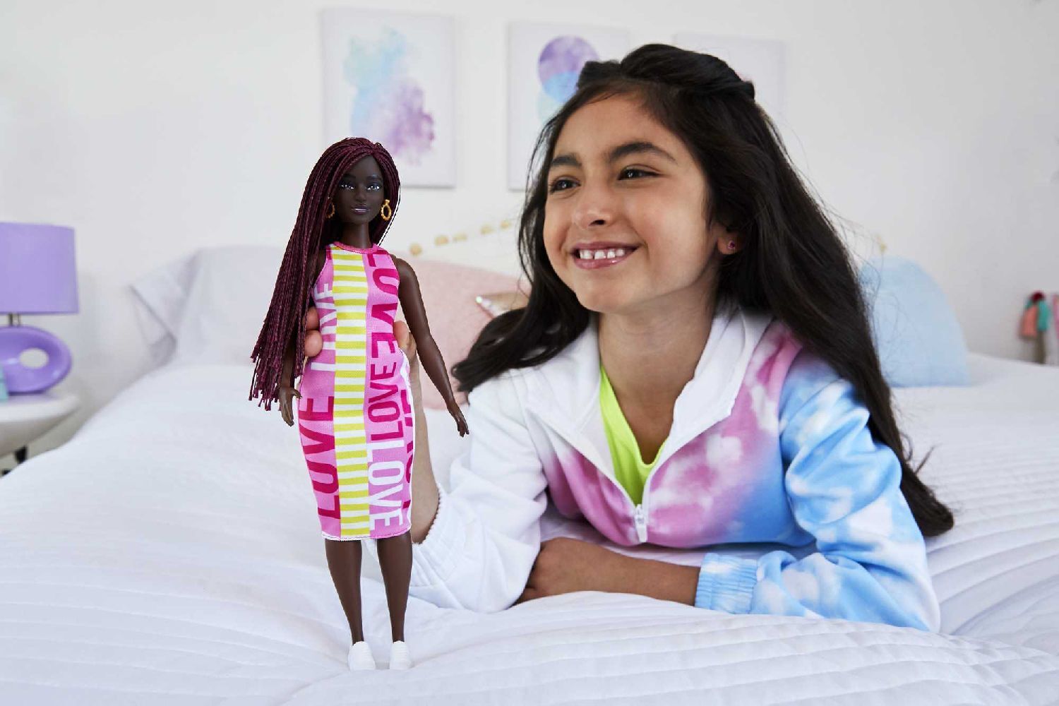 Bild: 194735002108 | Barbie Fashionistas Puppe im ärmellosen Kleid mit Love Aufschrift