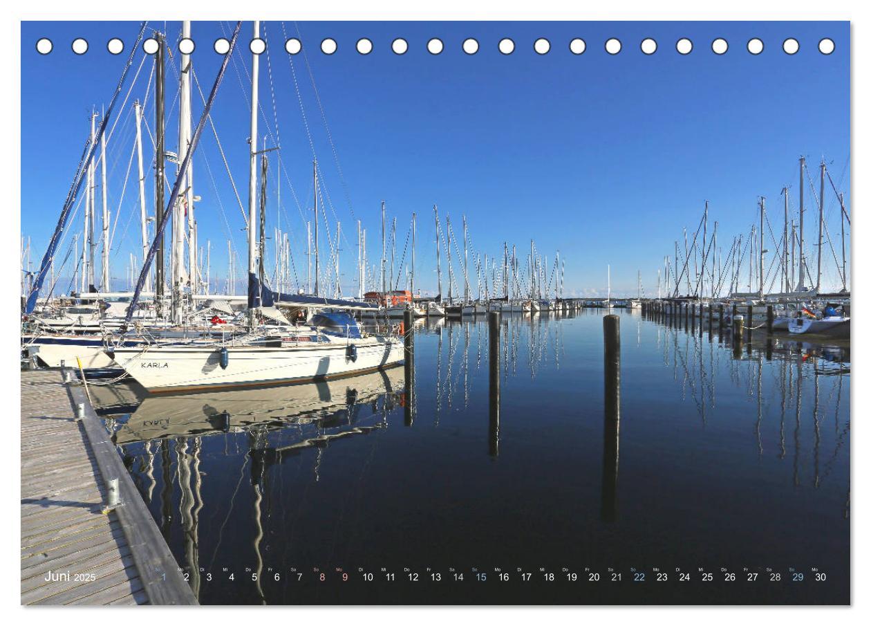 Bild: 9783435263929 | YACHTHÄFEN AN DER OSTSEE (Tischkalender 2025 DIN A5 quer), CALVENDO...