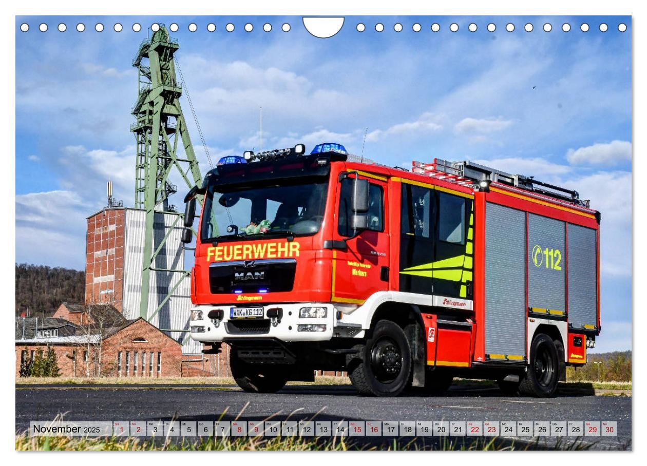 Bild: 9783435165667 | Feuerwehrfahrzeuge (Wandkalender 2025 DIN A4 quer), CALVENDO...