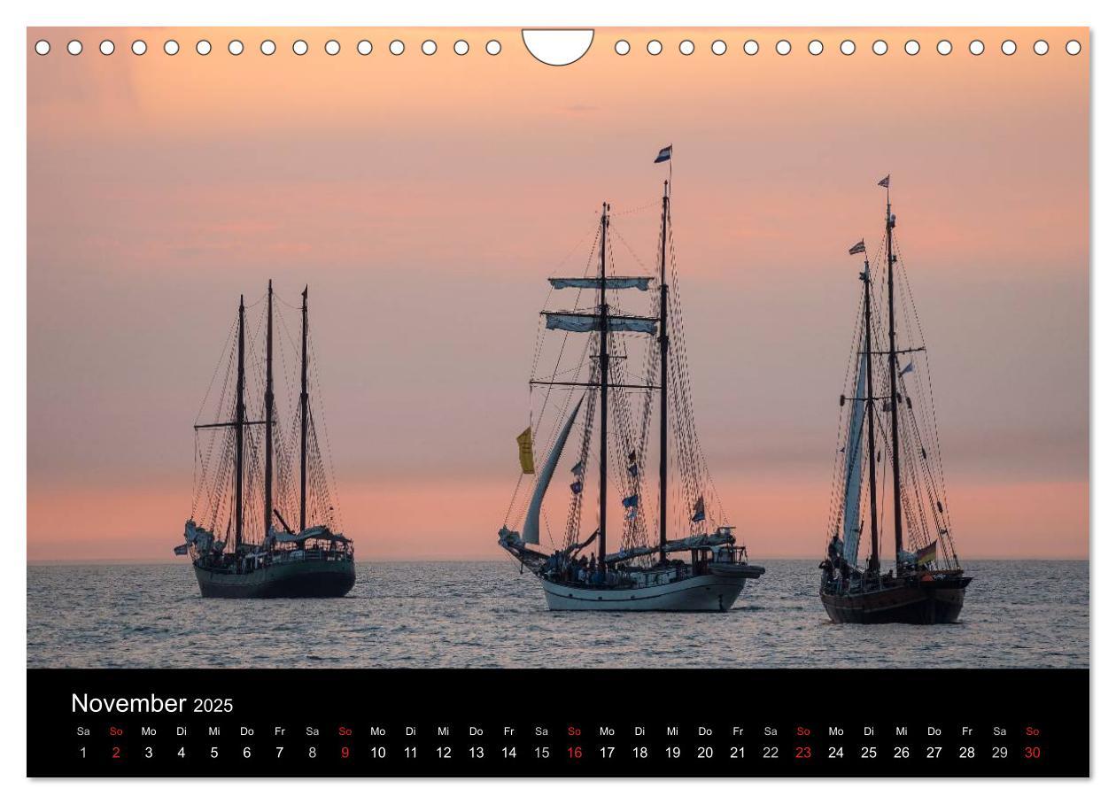 Bild: 9783435581849 | Windjammer auf der Ostsee im Abendlicht (Wandkalender 2025 DIN A4...