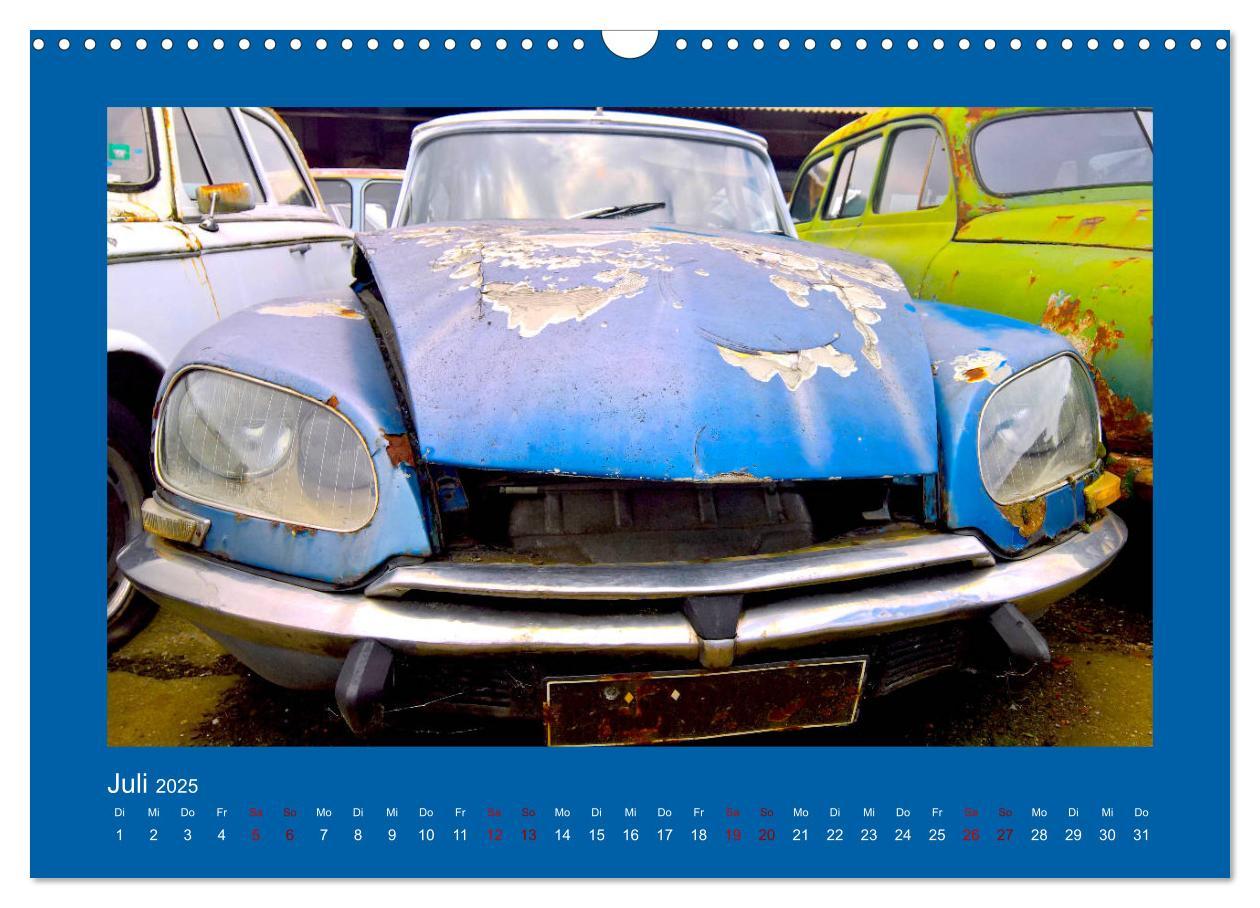 Bild: 9783435212170 | Vergessene Schätze - Oldtimer auf Schrottplätzen (Wandkalender 2025...