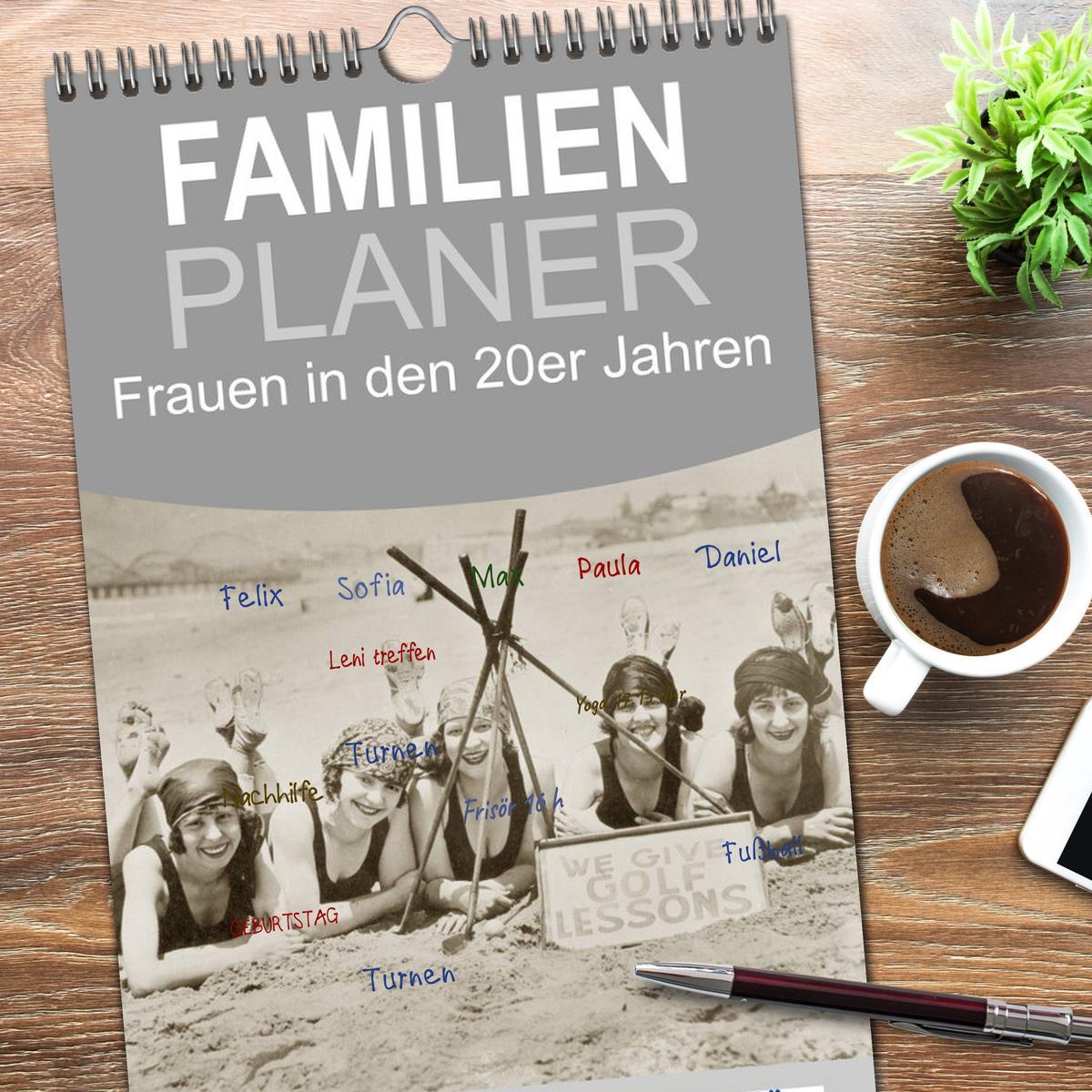 Bild: 9783457125984 | Familienplaner 2025 - Frauen in den 20er Jahren mit 5 Spalten...