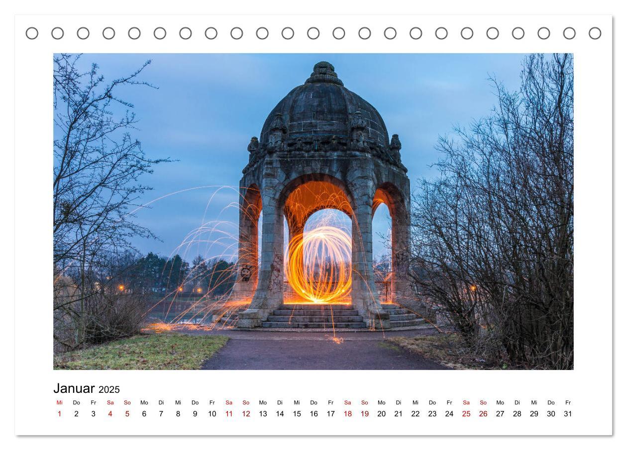 Bild: 9783435203062 | Blue Times - Magdeburg (Tischkalender 2025 DIN A5 quer), CALVENDO...