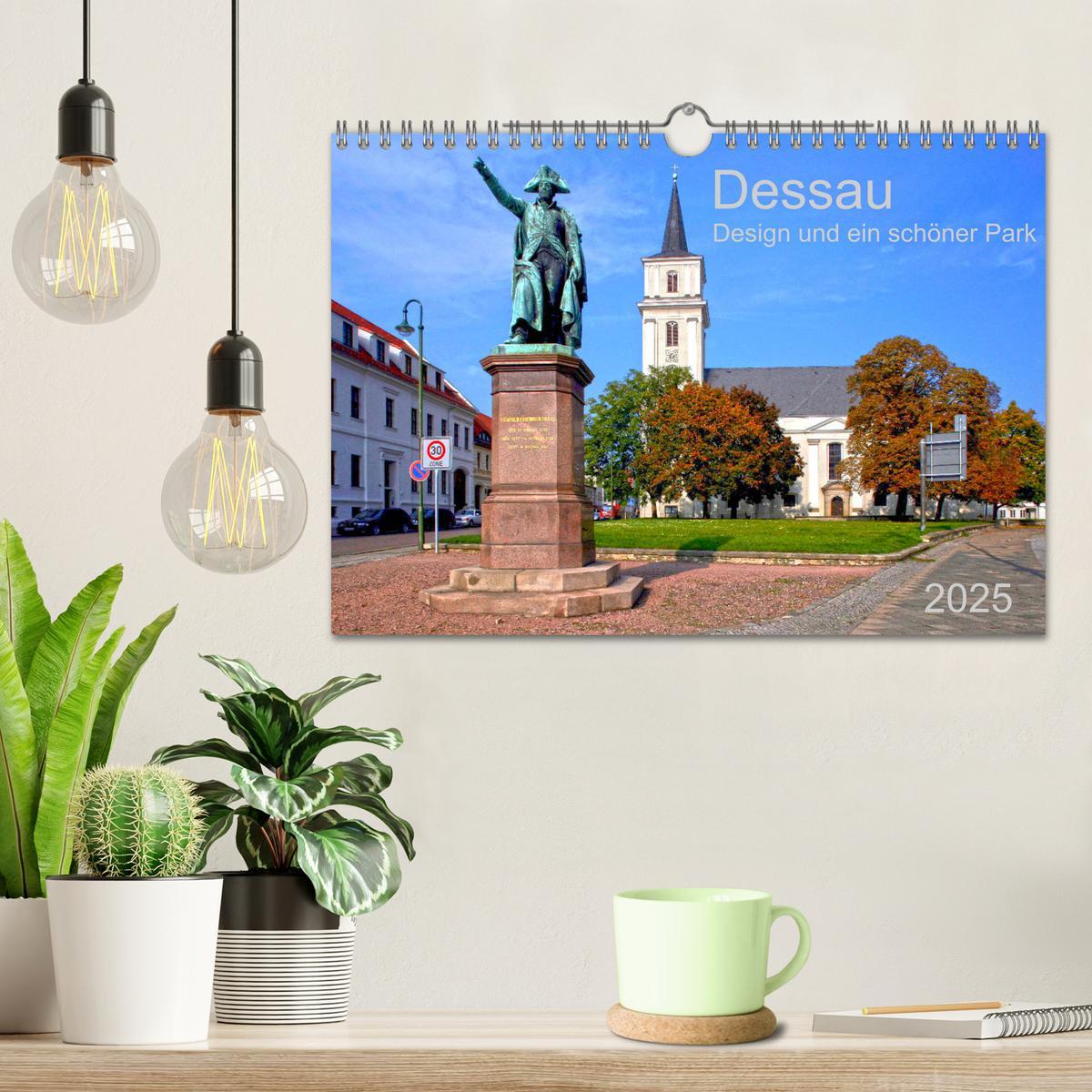 Bild: 9783435194698 | Dessau Design und ein schöner Park (Wandkalender 2025 DIN A4 quer),...