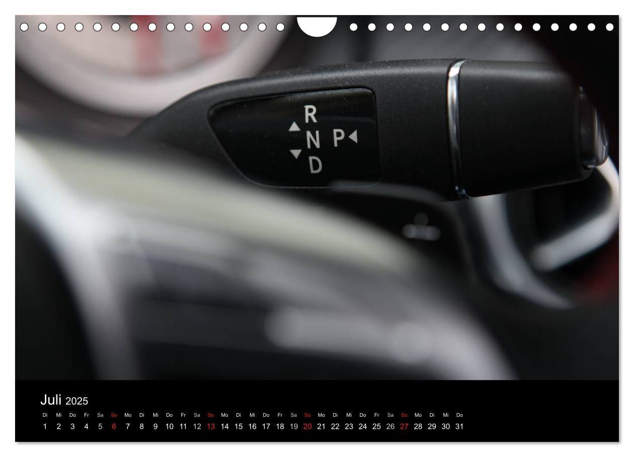 Bild: 9783435838394 | Mercedes-Benz A-Klasse (Wandkalender 2025 DIN A4 quer), CALVENDO...