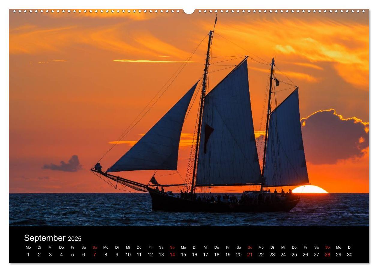 Bild: 9783435581092 | Windjammer auf der Ostsee im Abendlicht (Wandkalender 2025 DIN A2...