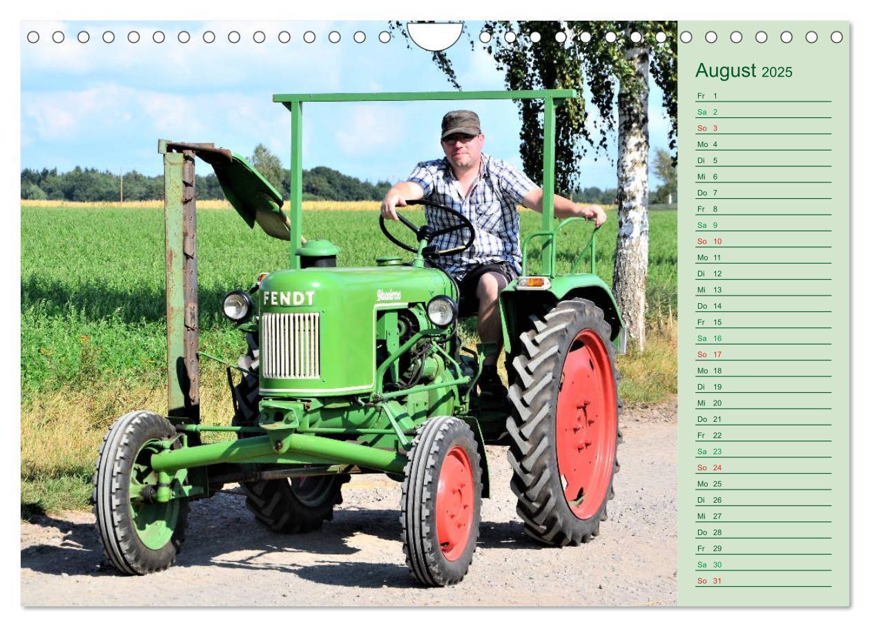 Bild: 9783435293216 | Oldtimer-Trecker on Tour (Wandkalender 2025 DIN A4 quer), CALVENDO...