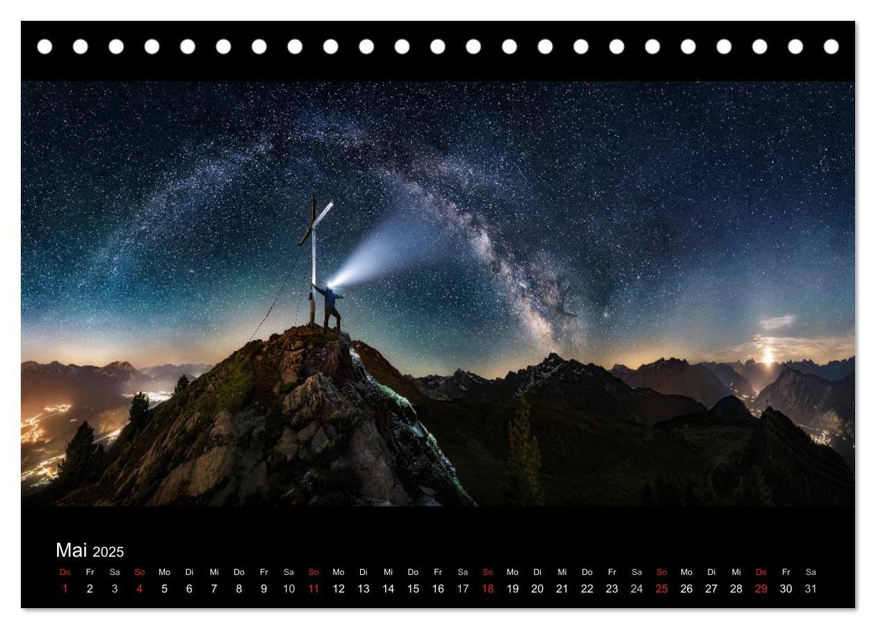 Bild: 9783435558186 | Sternensucher - Landschaft unter Sternen (Tischkalender 2025 DIN A5...